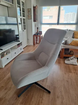 Butaca giratoria de salón, paño beige