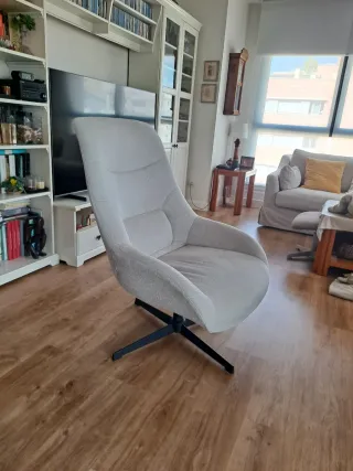 Butaca giratoria de salón, paño beige