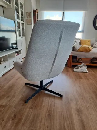 Butaca giratoria de salón, paño beige