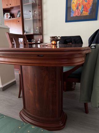 Mesa de comedor de madera +4 sillas