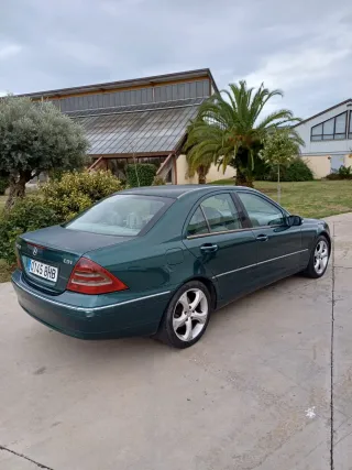 Mercedes-Benz Clase C 2003