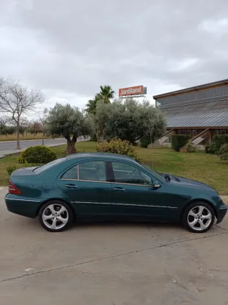 Mercedes-Benz Clase C 2003