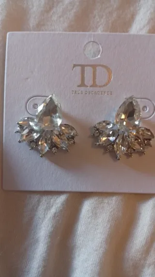 Pendientes ASOS plateado y cristal