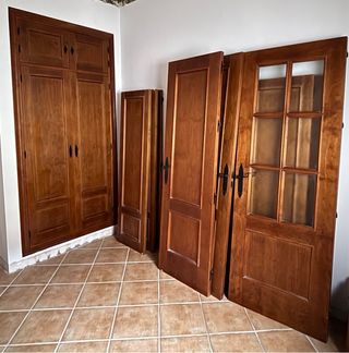 Puertas de Madera y Armario Empotrado