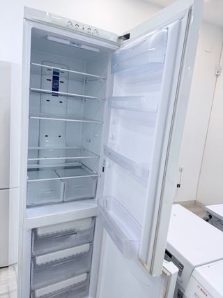 FRIGORÍFICO COMBI INDESIT 2 MTS NO FROST GARANTÍA