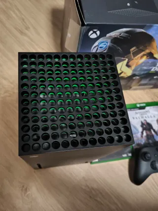 Xbox Series X Negra + Mando + 3 Juegos