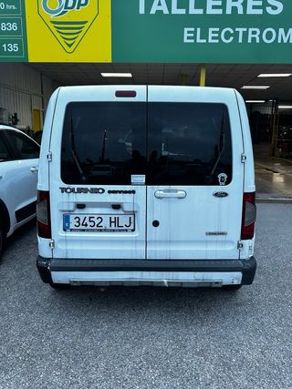 Ford Tourneo Connect 2013