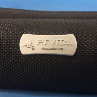 Custodia PS Vita per cavi, caricatori e giochi