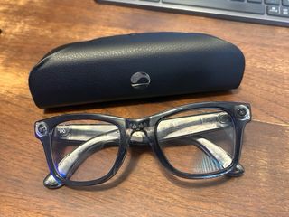 Ray-Ban Meta Gen 1 (led off)