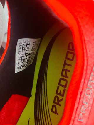 Botas de fútbol Adidas Rojas T 44 Nuevas a Estrena