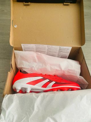 Botas de fútbol Adidas Rojas T 44 Nuevas a Estrena