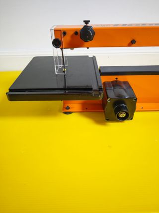 Segueta Eléctrica Mesa Hobby-Lux 450