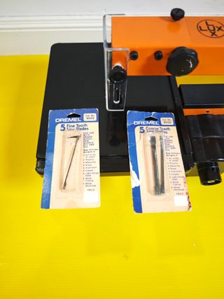 Segueta Eléctrica Mesa Hobby-Lux 450