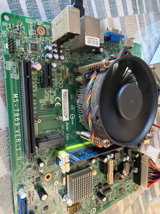 Placa Base Gigabyte y Acer