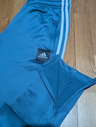 Pantalón chándal Adidas