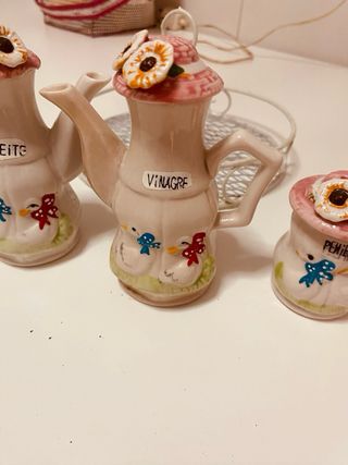 Cesta con dispensadores Aceite, Vinagre, Azúcar...