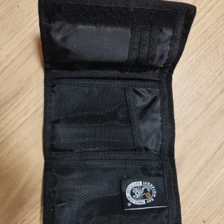 Portafoglio Scorpion Bay giallo con scorpione