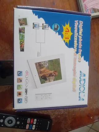 Cornice digitale Audiola 8 4:3