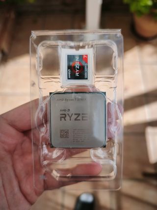 PC Gaming + Ryzen 7 3700X