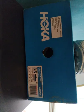 Zapatillas Running HOKA–Talla42–Nuevas a estrenar