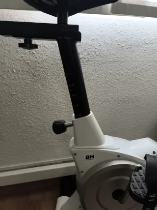 Bicicleta Estática BH ZT100