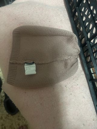 Gorro de invierno con pompón