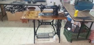 Máquina de coser aparadora industrial