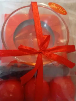 Conjunto de velas rojas y portavelas NUEVO