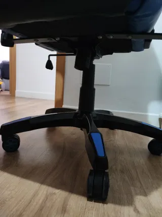 Silla Gaming Stinger Station Negra y Azul