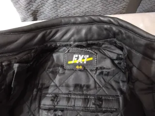 Chaqueta de cuero moto negra