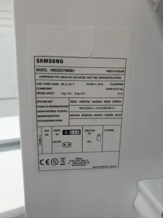 Nevera Samsung 2m x 75cm ,nueva con tara