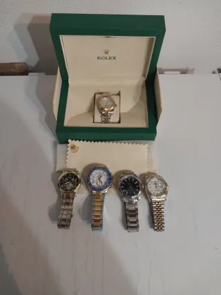 Relojes diferentes marcas Oro y Plata