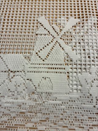 Cortina crochet motivo molinos Holanda