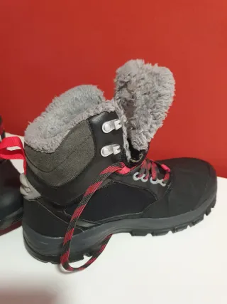 Botas de nieve Quechua mujer negras y rojas