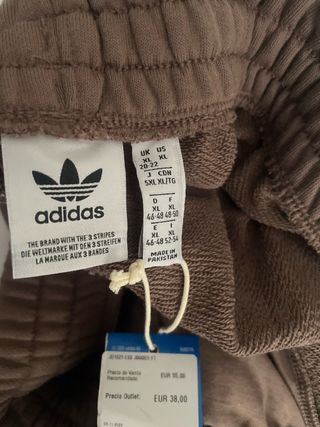 Pantalón chándal Adidas marrón