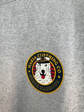 Jersey Makia Gris Talla M