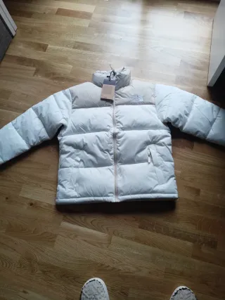 Cazadora The North Face Talla L Beige/Blanca