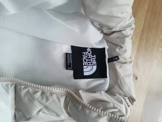 Cazadora The North Face Talla L Beige/Blanca