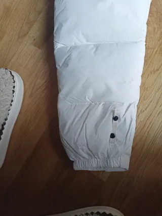 Cazadora The North Face Talla L Beige/Blanca