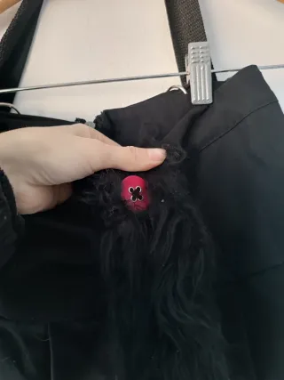 Falda hecha a mano con cola de gato