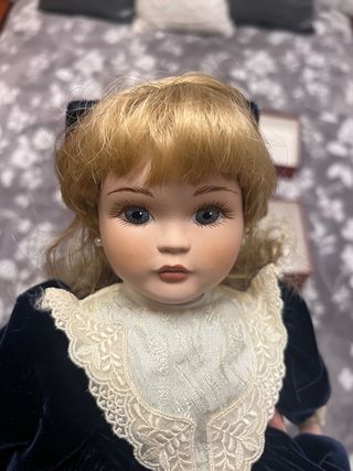 Muñeca de Porcelana Isabel Jorge