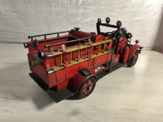 Antiguo Camión de Bomberos de Hojalata Vintage