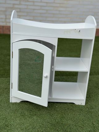 Armario de madera blanco