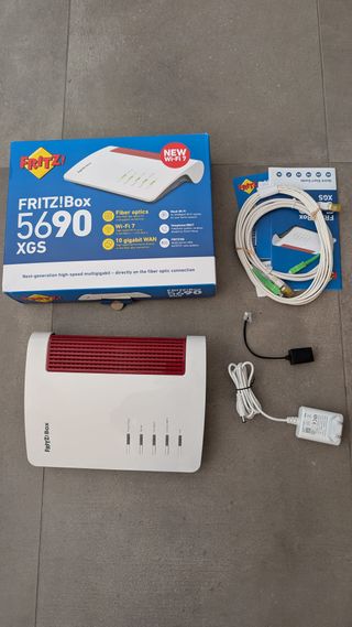 FRITZ!Box 5690 XGS router de fibra con WIFI 7