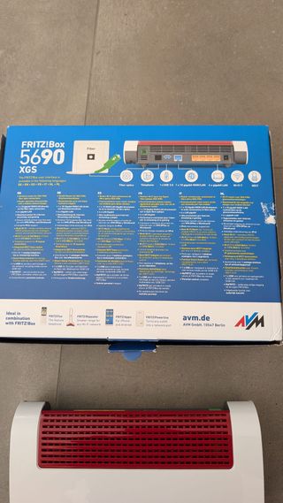FRITZ!Box 5690 XGS router de fibra con WIFI 7