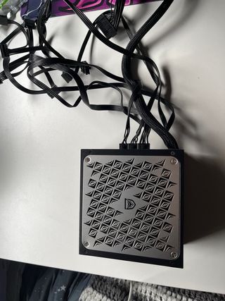 Fuente Alimentación Nfortec 750W SCUTUM X