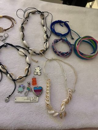 Lote conjunto de accesorios de joyería variada