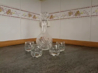 Juego de licorera y vasos