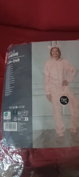 Pijama niña unicornio rosa, en talla 134, 140.