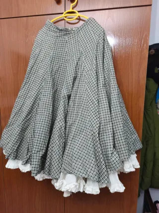 Falda rociera cuadros enagua